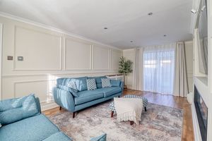 Lounge- click for photo gallery